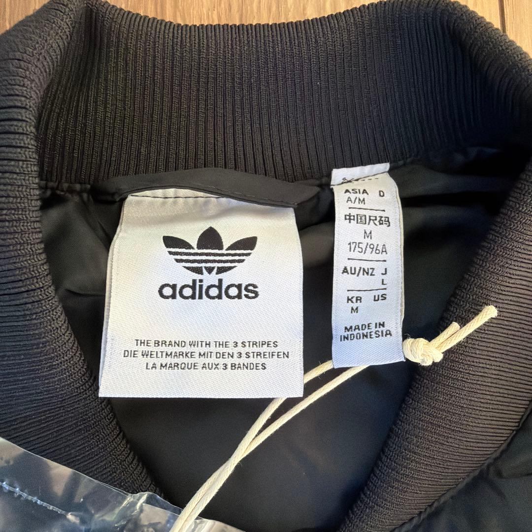 adidas キルティング　中綿　ベスト