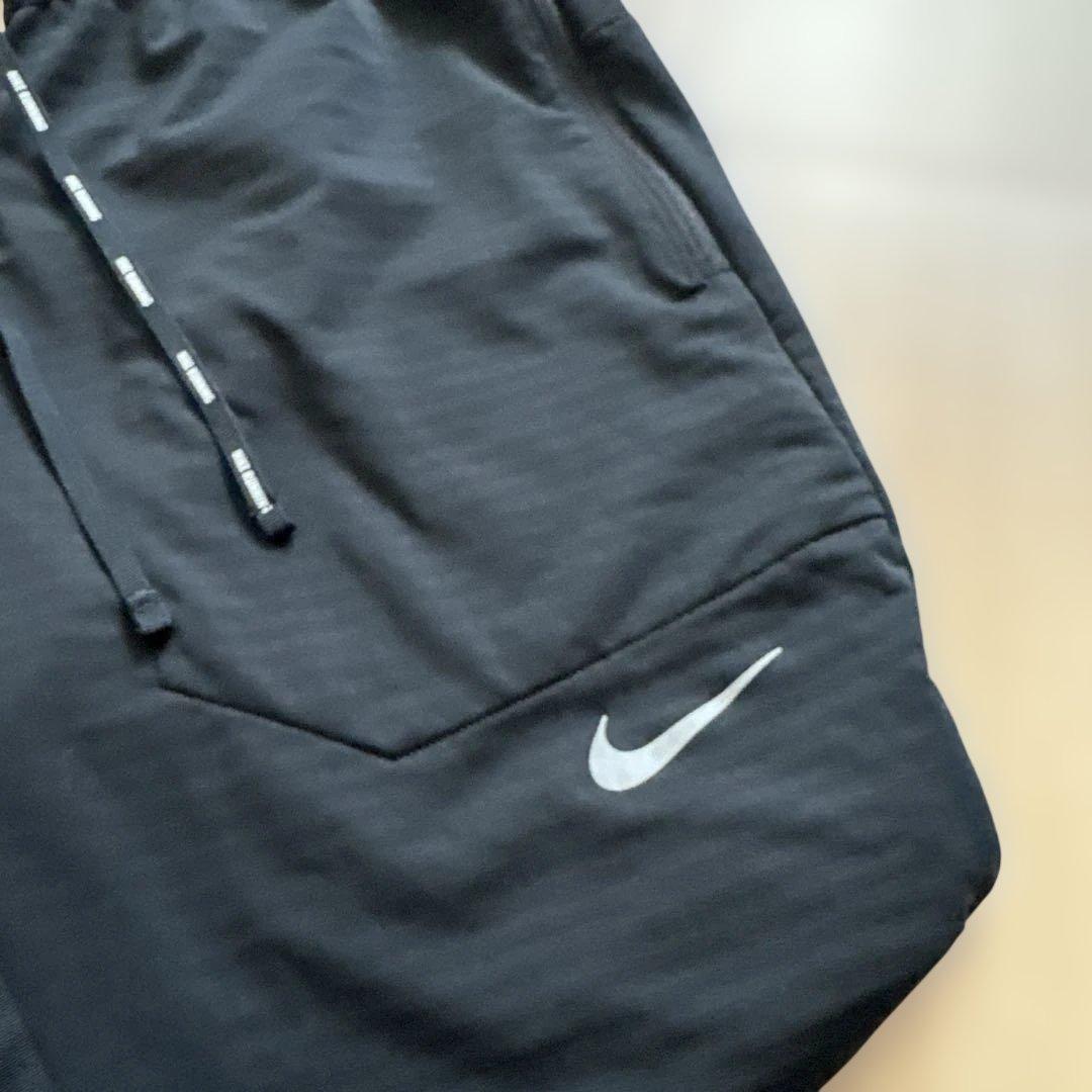 ナイキ スウィフト Dri-FIT 黒 S