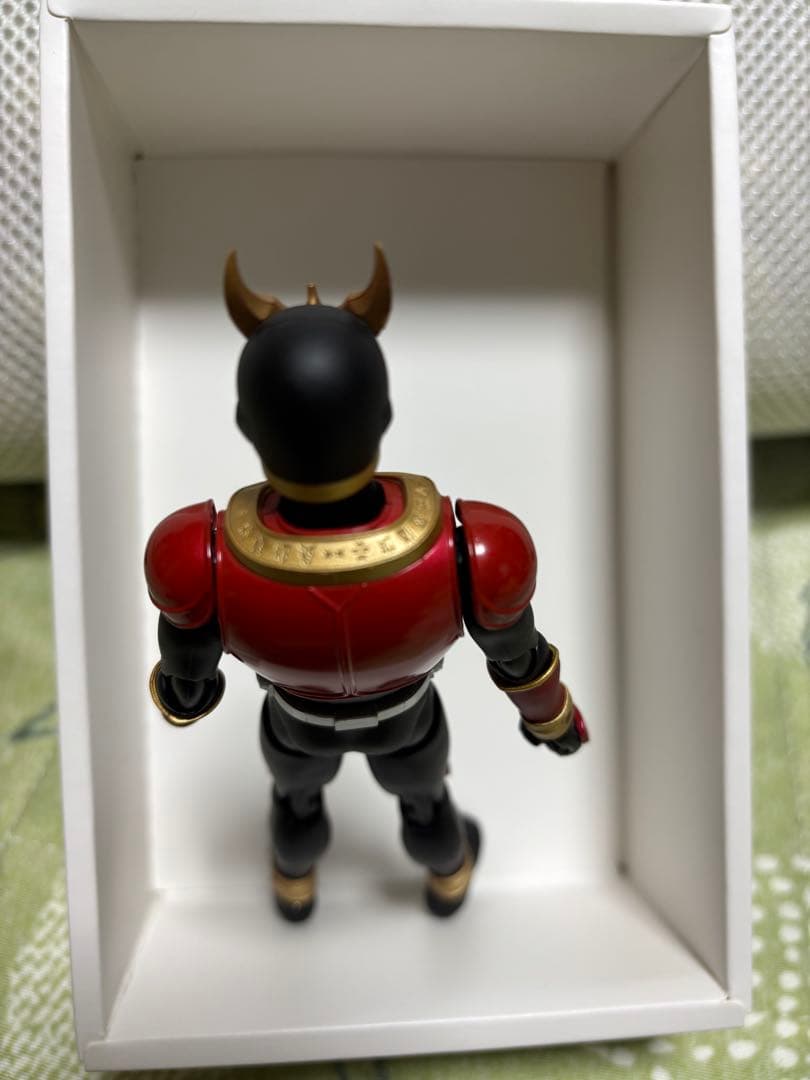【欠品あり】真骨彫　仮面ライダークウガ　マイティフォーム