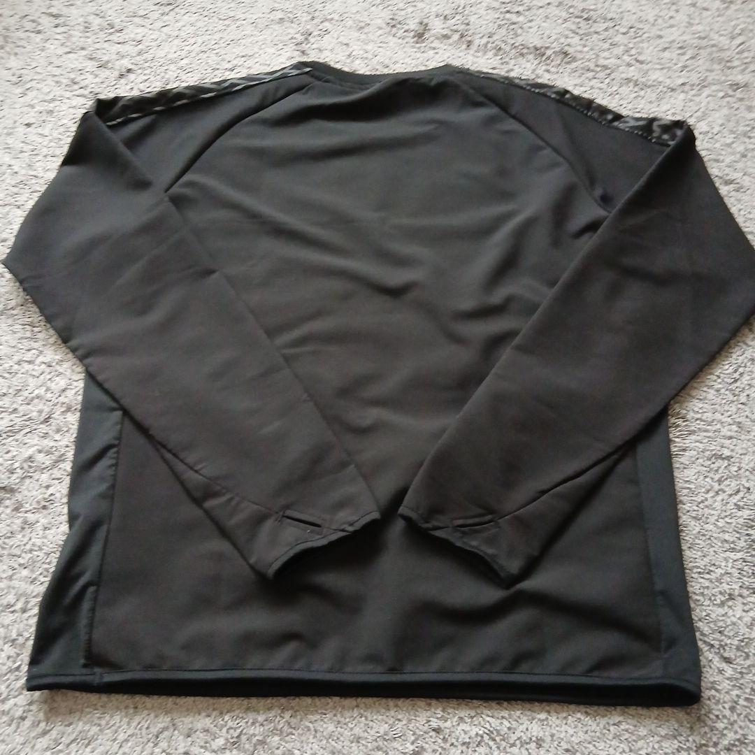 美品ガビックGAVIC×phiten ハイブリッドクロスプルオーバーブラックXL