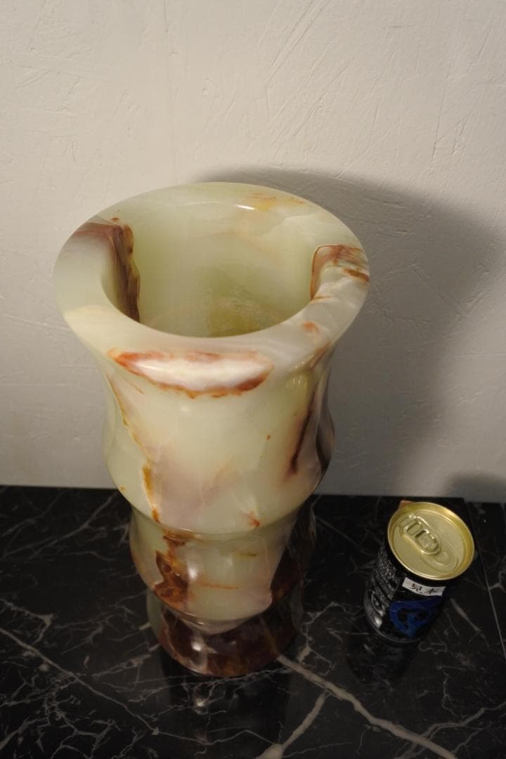 限定値下　長期保管品　大理石の花瓶　高さ　30㎝　1462