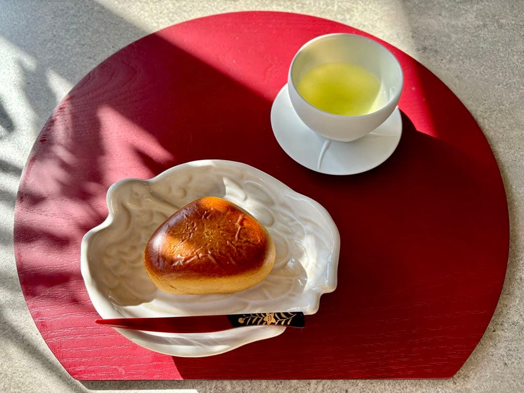 赤膚焼　銘々皿　2枚セット　大塩昭山　鶴　高級品　鳥　作家　器　三つ足　白　ツル