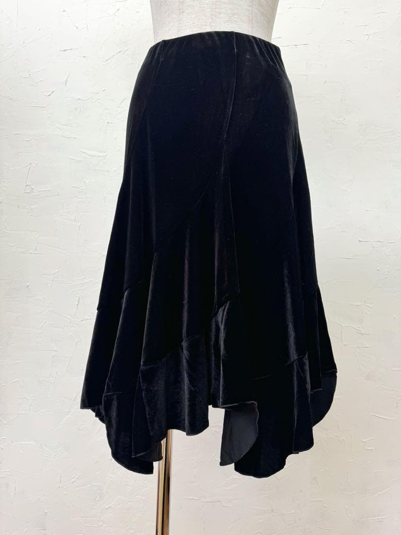 【ラテン】新品　エスカルゴ　ベルベット　スカート黒　b9131