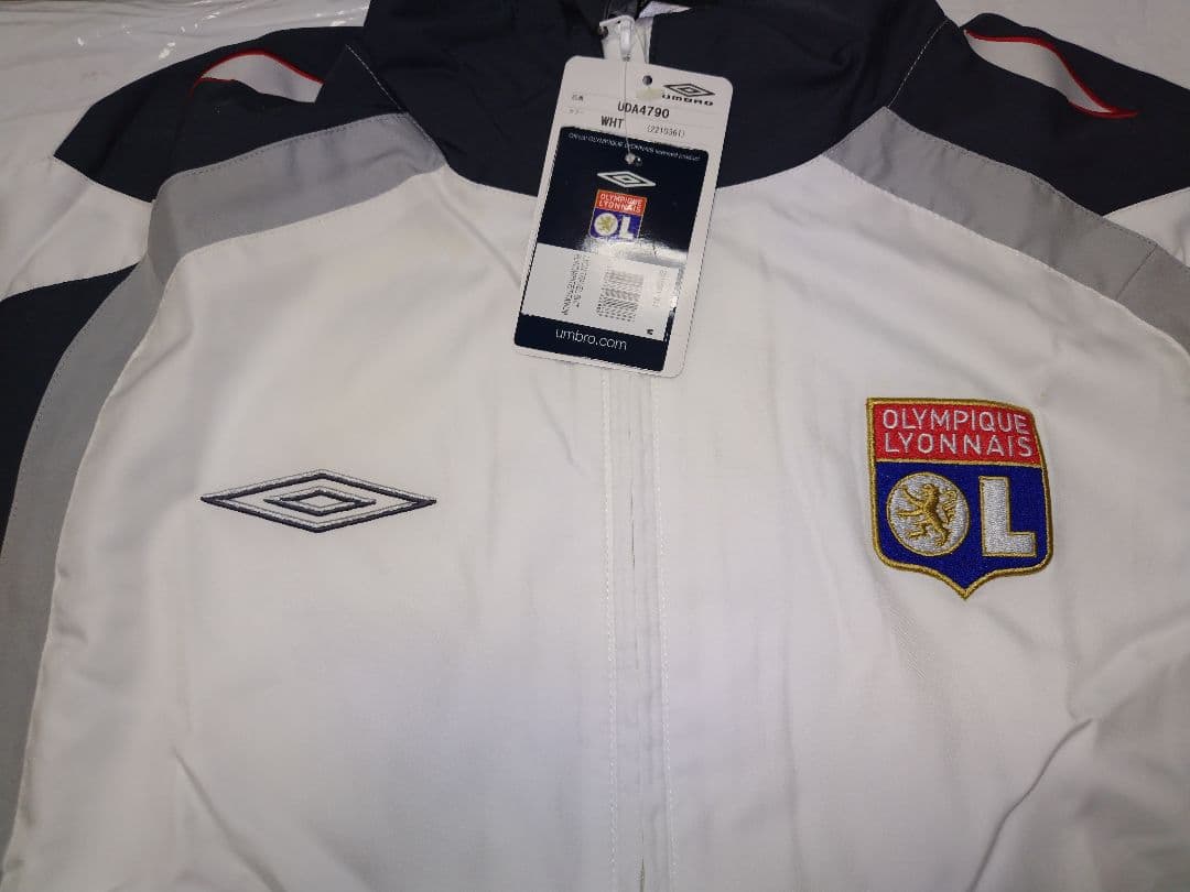 Umbro オリンピック・リヨン2007トラックスーツ Mサイズ 未使用品