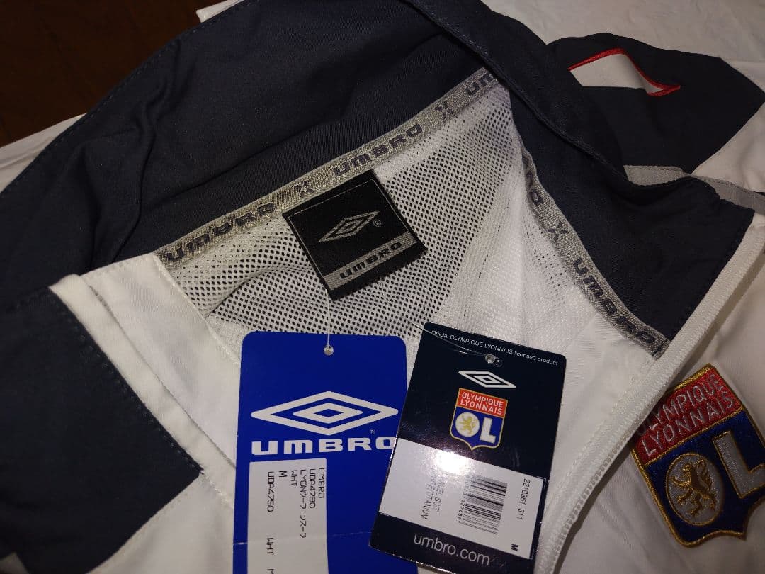 Umbro オリンピック・リヨン2007トラックスーツ Mサイズ 未使用品