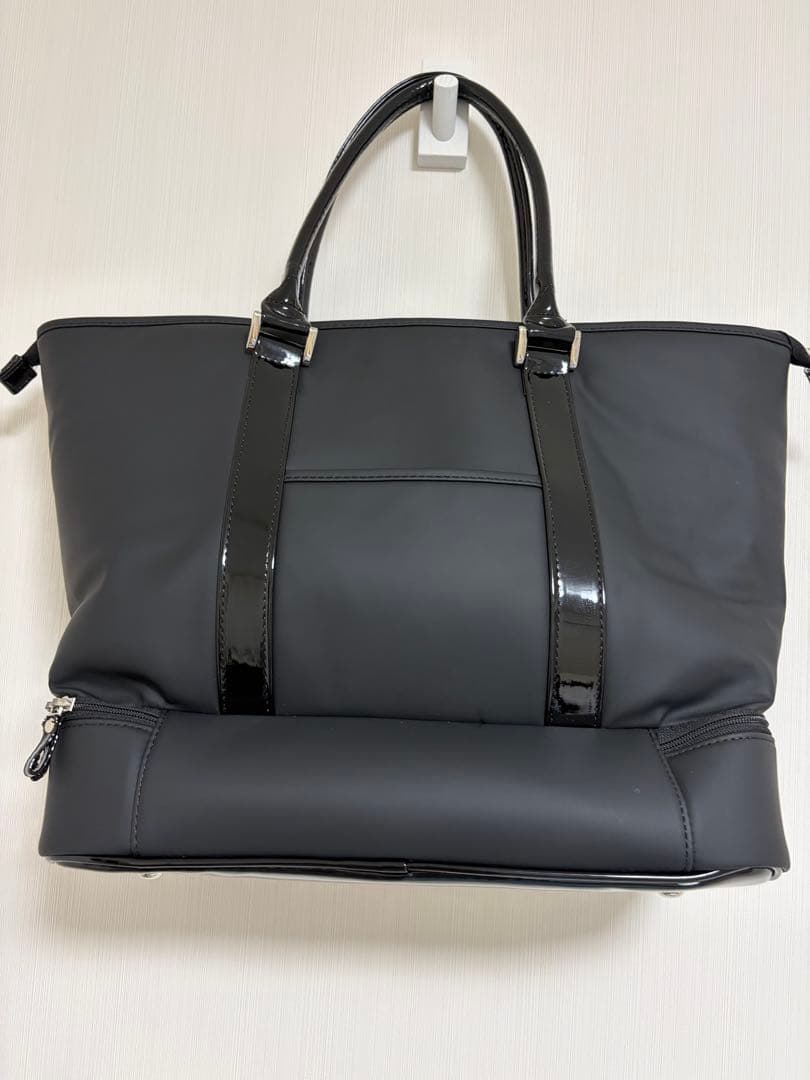 美品 ディズニー ミッキー ブラック　ボストンバッグ トート 2段式