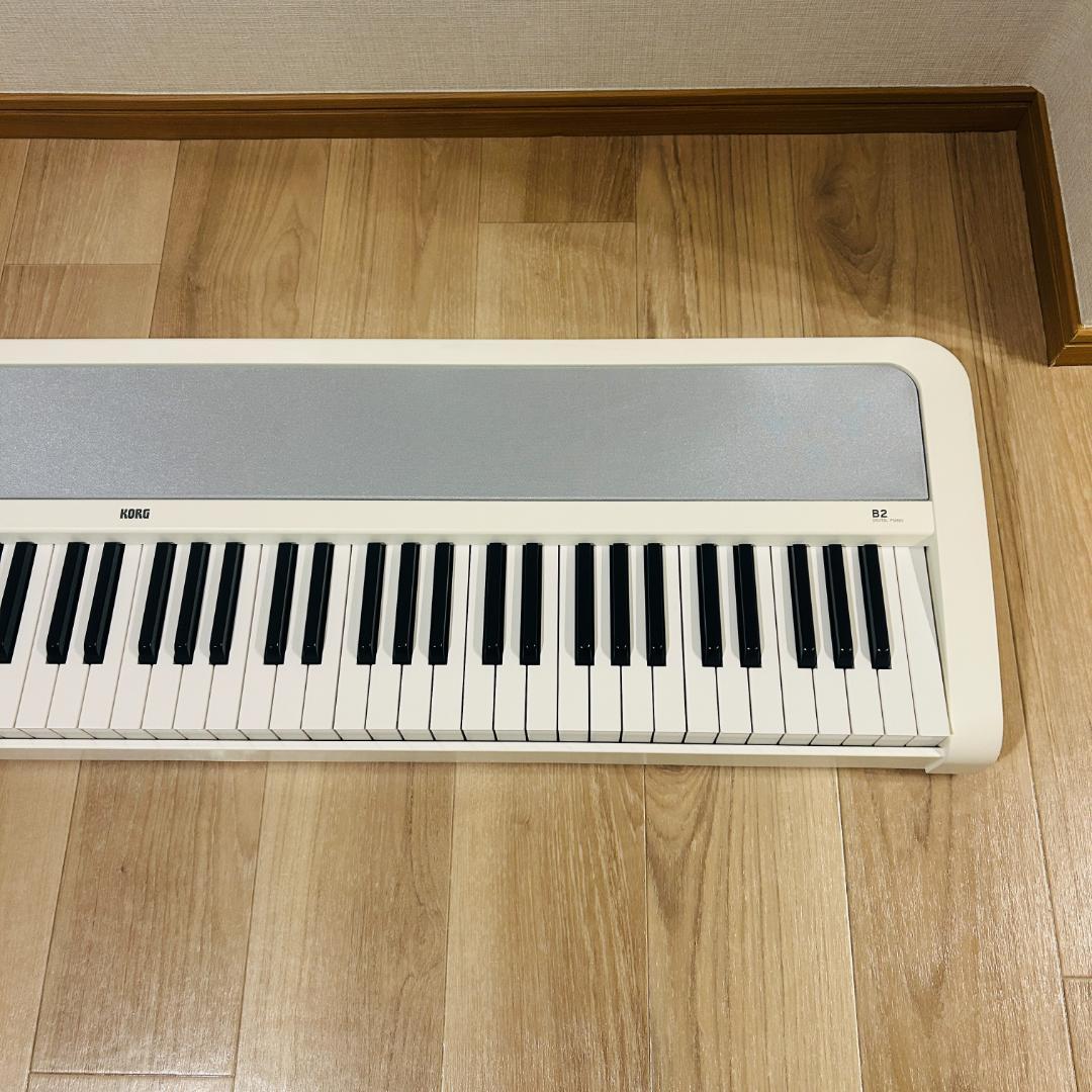 KORG 電子ピアノ B2 ホワイト 88鍵盤 ペダル・譜面立て付属
