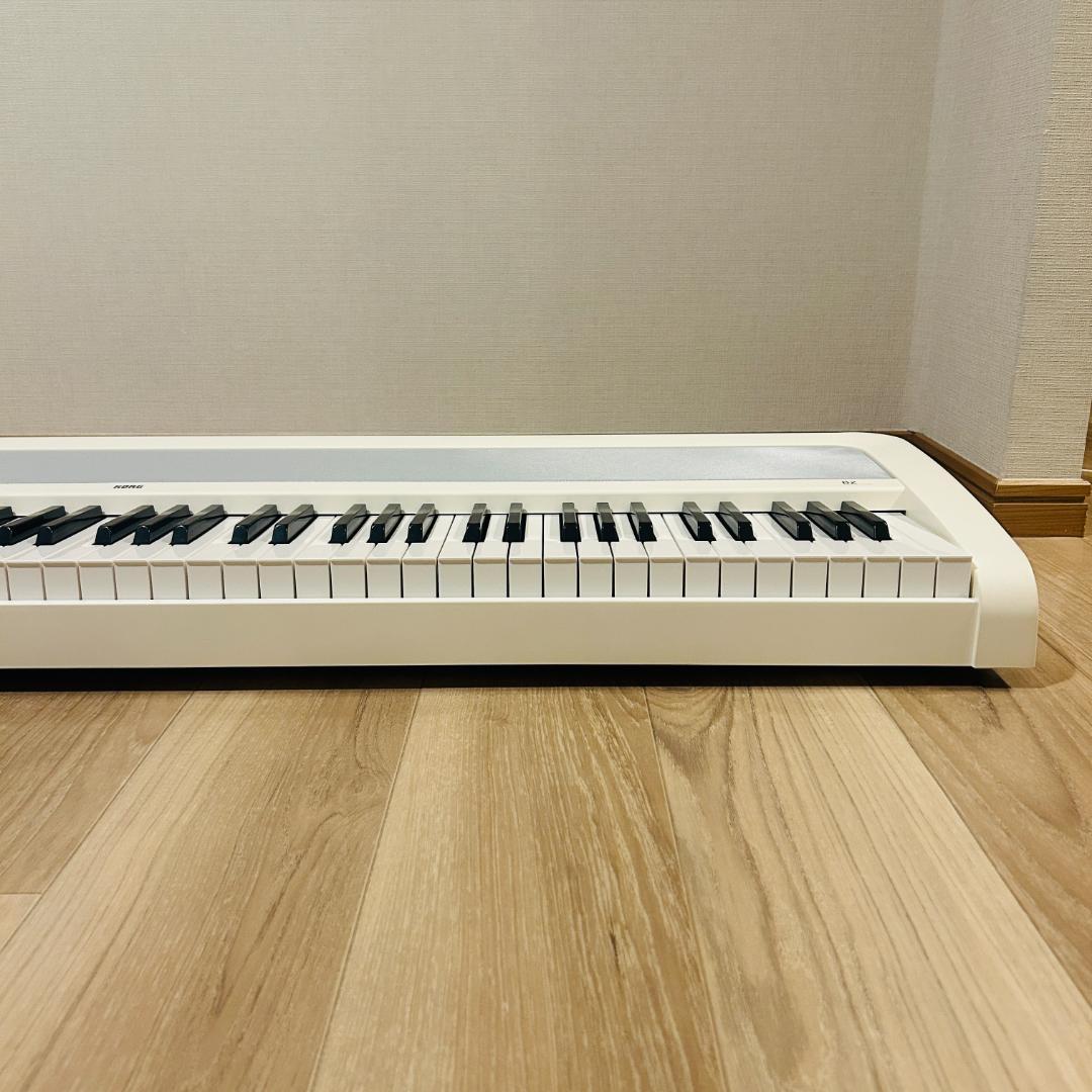 KORG 電子ピアノ B2 ホワイト 88鍵盤 ペダル・譜面立て付属