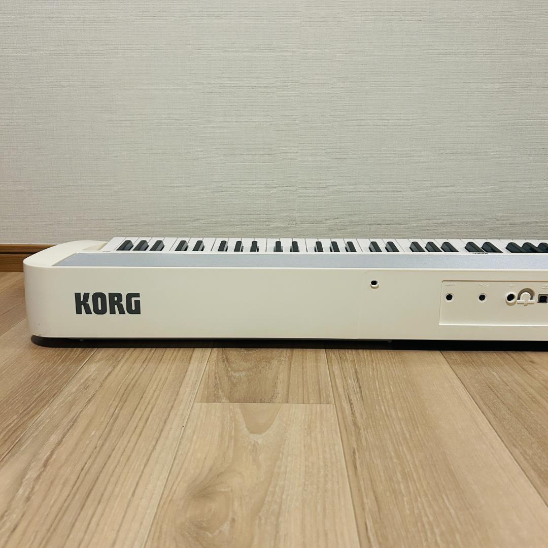 KORG 電子ピアノ B2 ホワイト 88鍵盤 ペダル・譜面立て付属