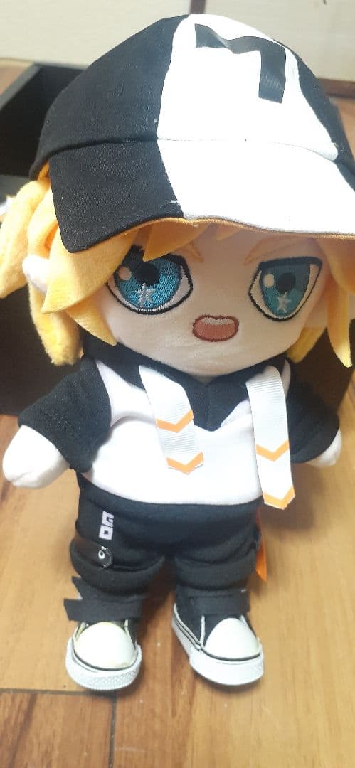 凹凸世界 金 ジン 20cm miniDOLLぬいぐるみ