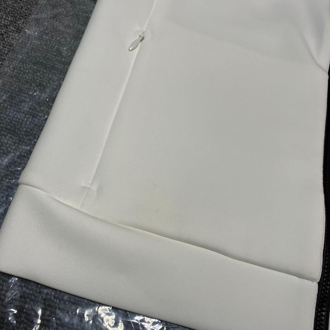 新品未使用　31900円の品　archivio レディース ベスト サイズ36