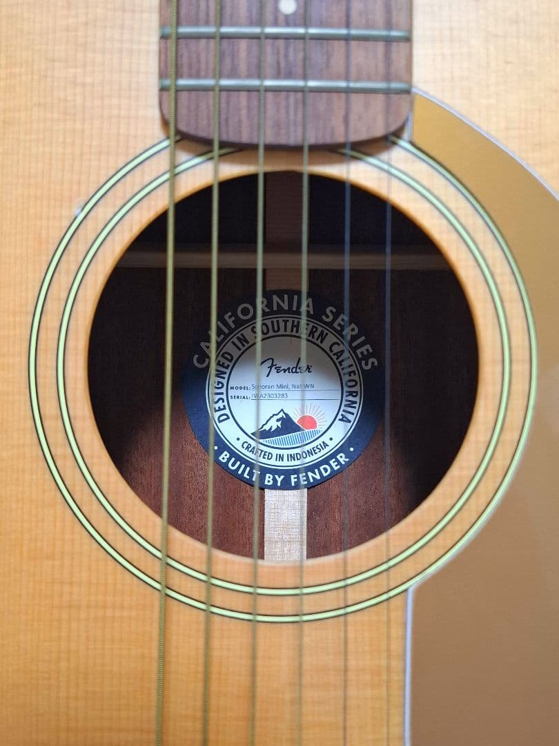ギター Fender sonoran mini