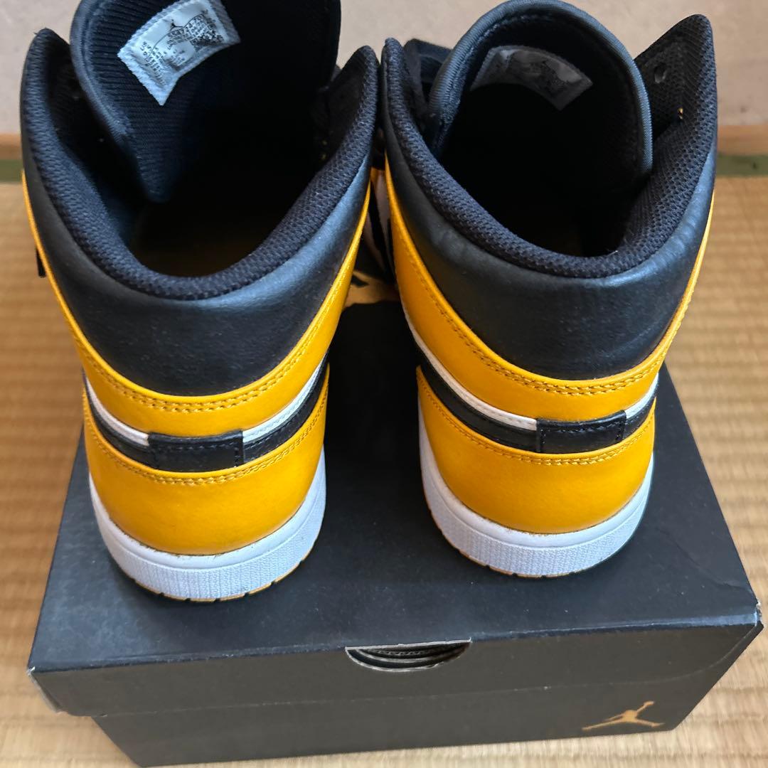 Nike Air Jordan 1 Mid 9.5 ブラック/イエロー