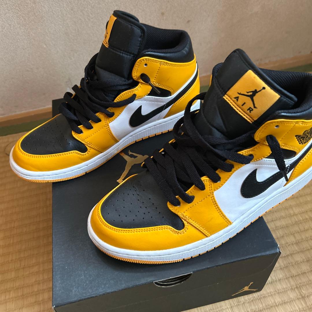 Nike Air Jordan 1 Mid 9.5 ブラック/イエロー