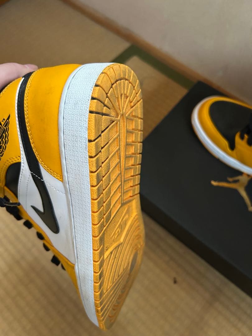 Nike Air Jordan 1 Mid 9.5 ブラック/イエロー