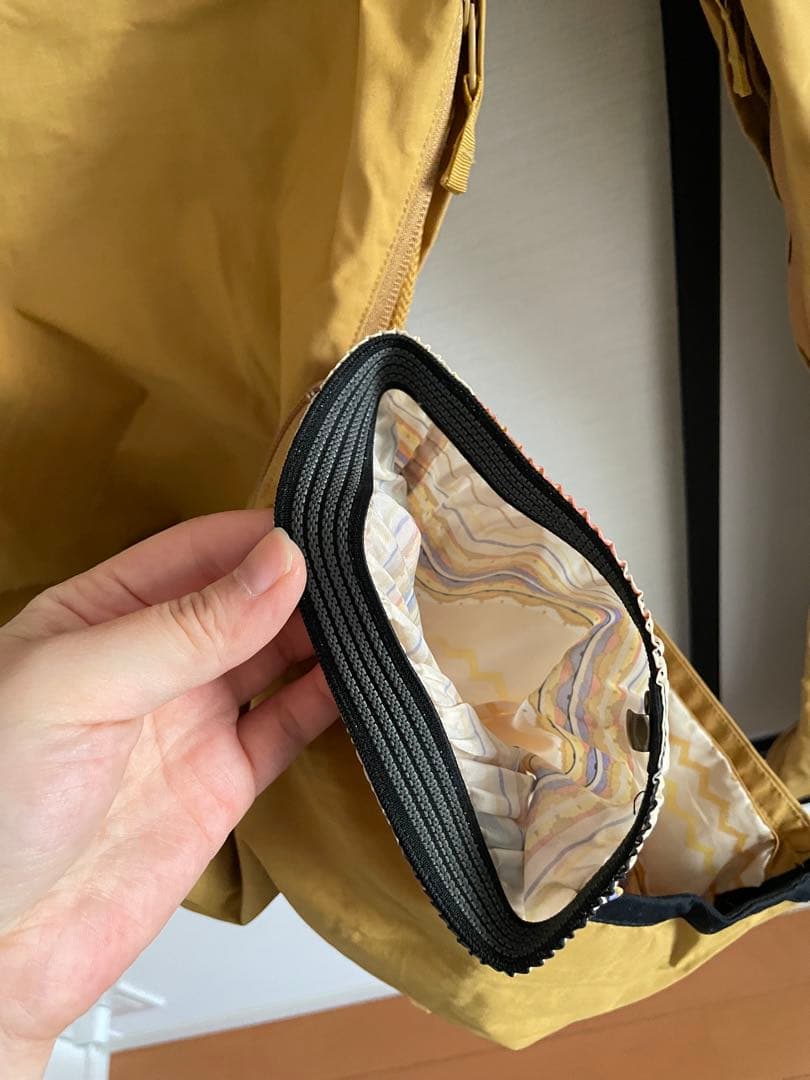 美品　BURTON スノーボードパンツ