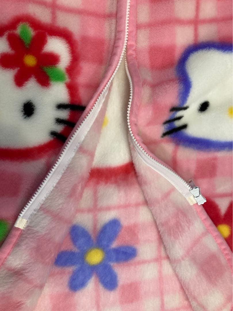 ハローキティ 毛布　かいまき