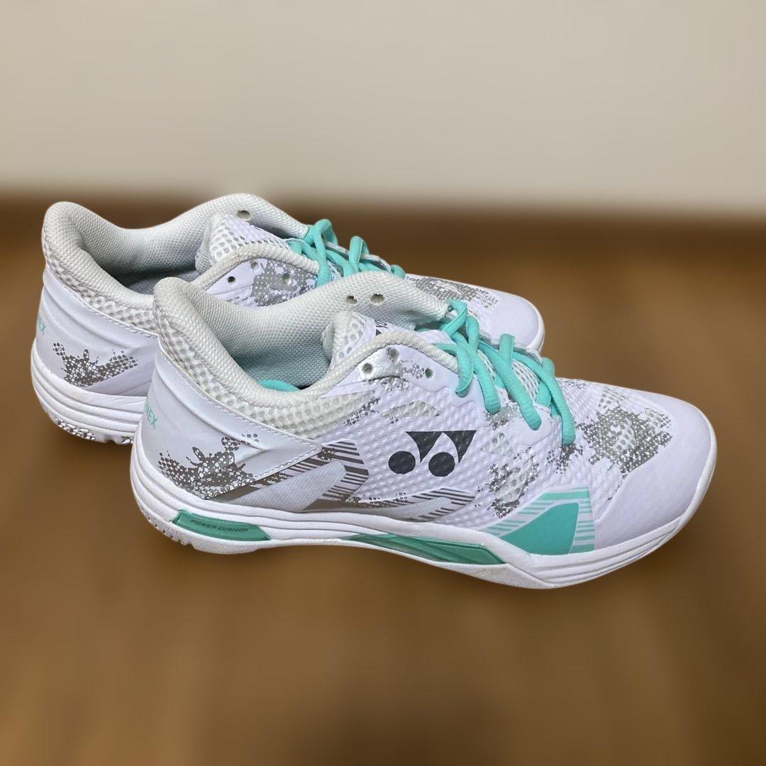 YONEX エクリプションZ ウィメン 24.5cm バドミントンシューズ 美品
