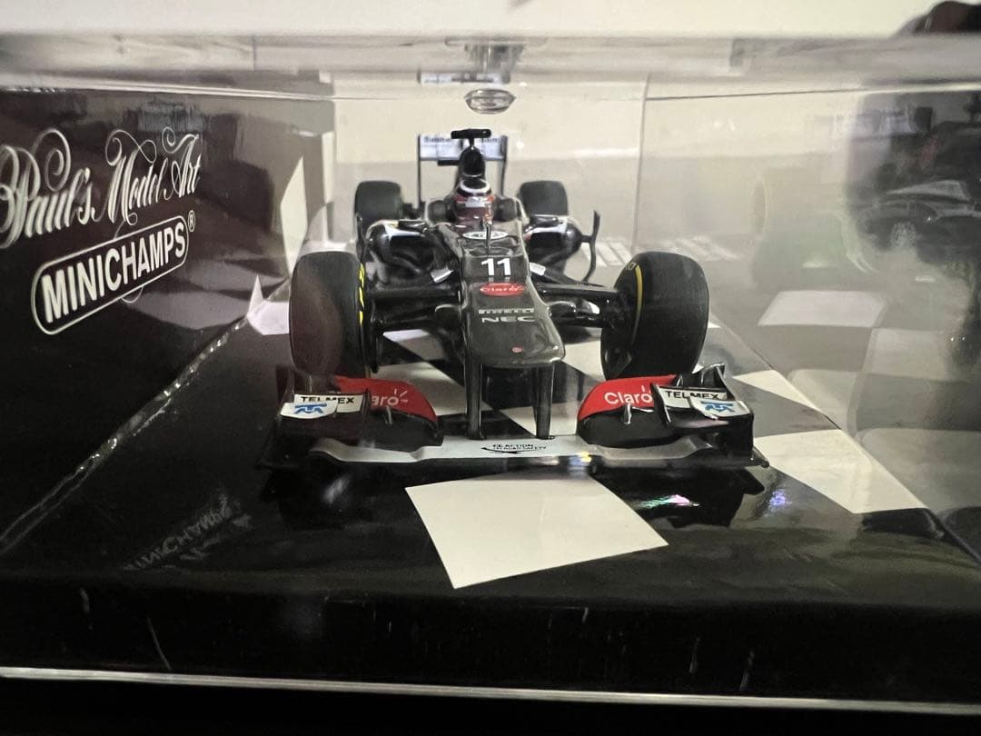 （1点物）F1 ザウバー ニコヒュルケンベルグ直筆サイン入り1:43