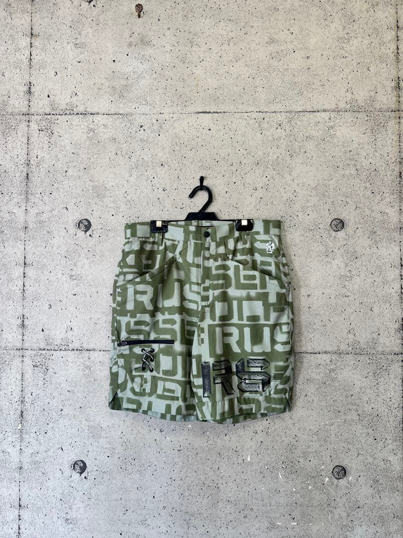 【新品未使用】サイズ4 メンズ ハーフパンツ ラッセルノ 2697