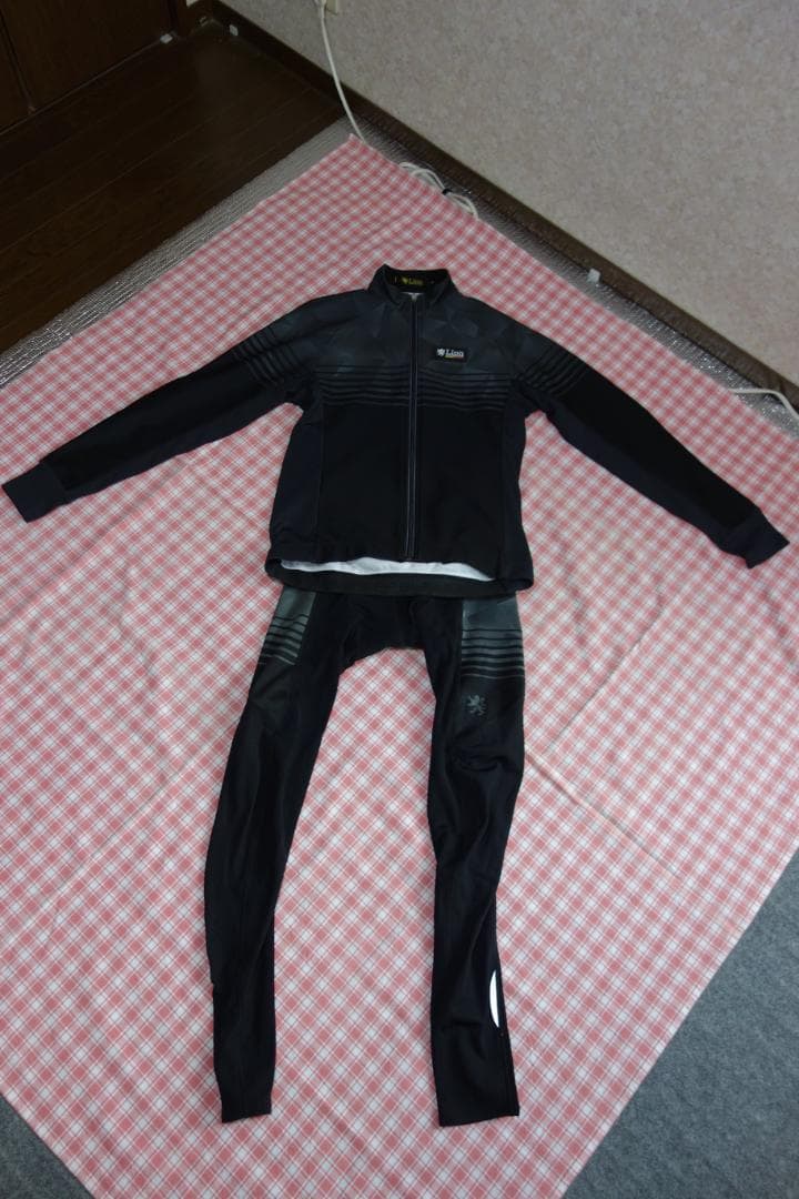 〈追加値下げ〉リオン ド カペルミュール　メンズM　上下セット　中古品