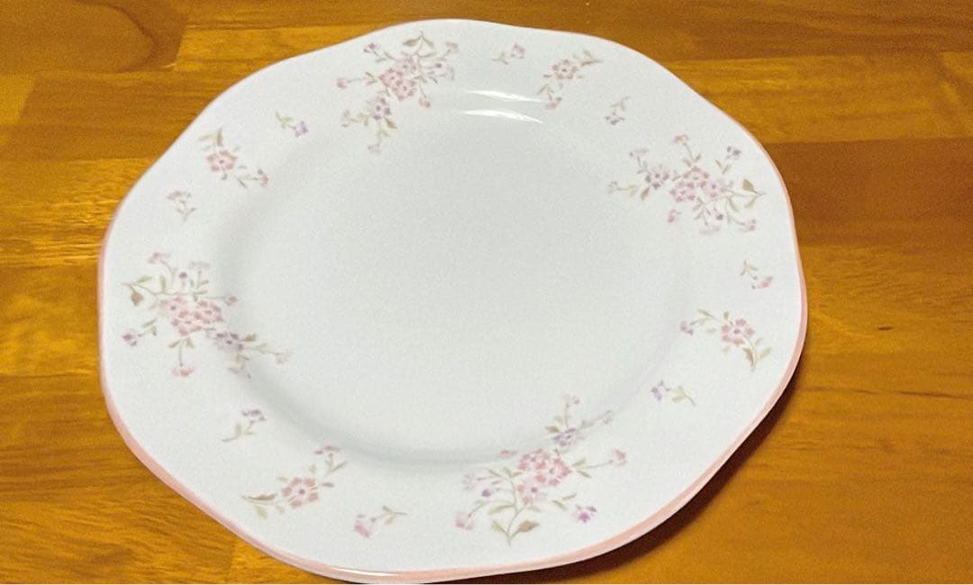 【新品】ノリタケ　お皿7枚セット