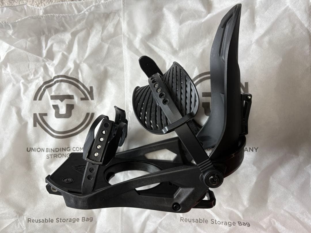2023-2024Union charger Mサイズ　ブラック　クランポン付き