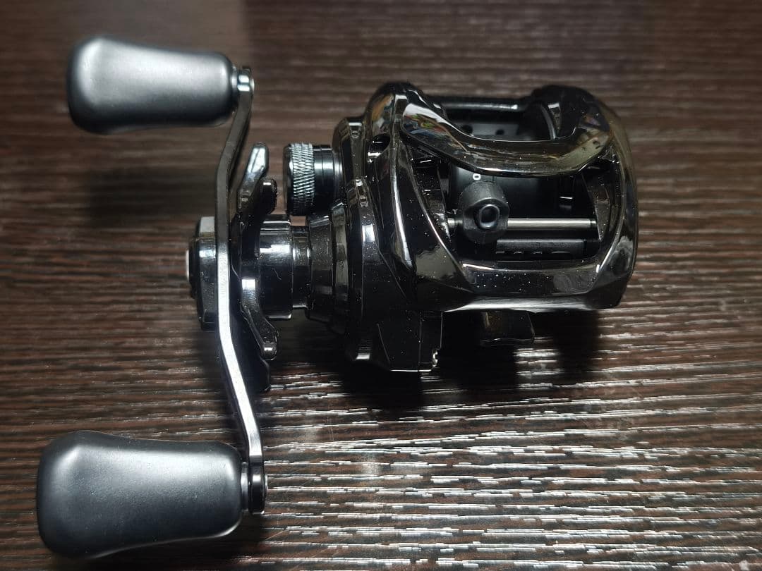 未使用Piscifun Torrent DCリール Cuckoo Waspセット