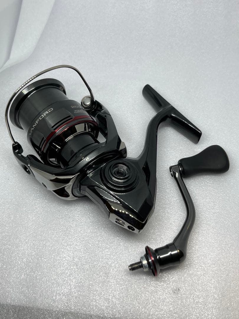 【超美品】シマノSHIMANO 24VANFORDヴァンフォード 2500SHG
