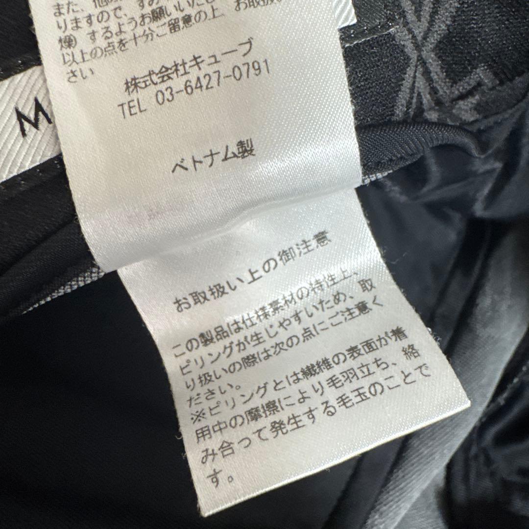 マークアンドロナ　ハーフパンツ　46 ブラック　総柄