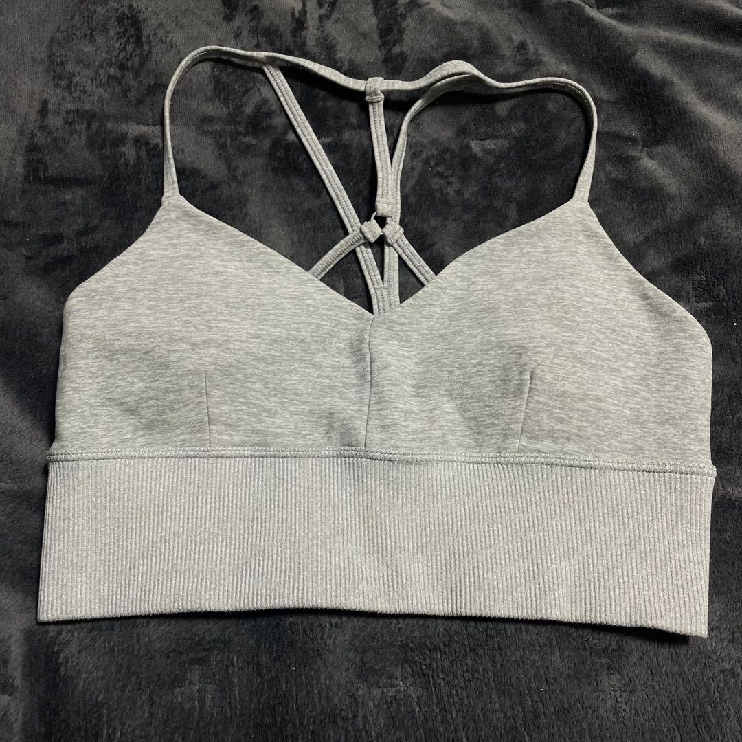 alo yoga アロー ヨガ ブラトップ ショートパンツ セットアップ グレー