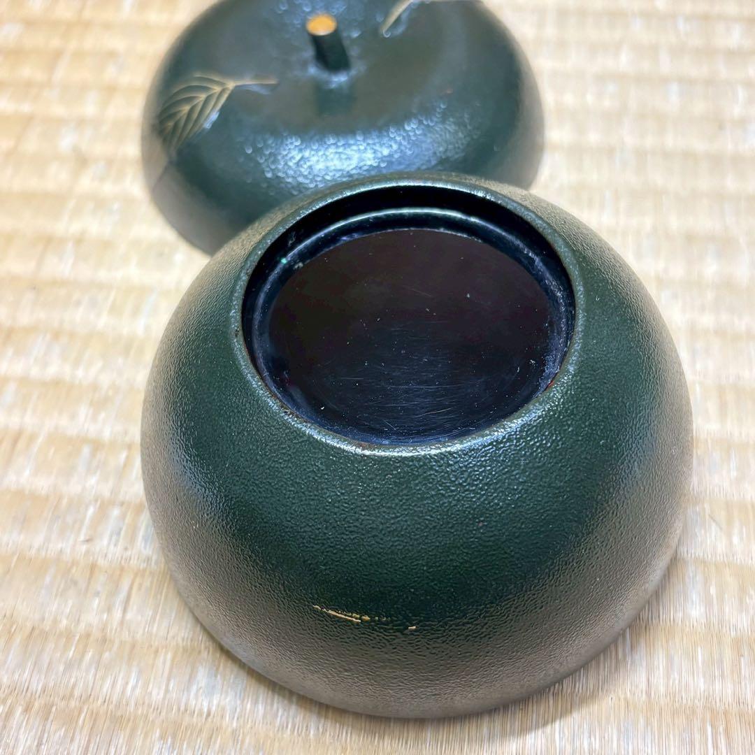 C- 1049▲お正月　祝い事　木製漆器　りんご型　蓋物　6客