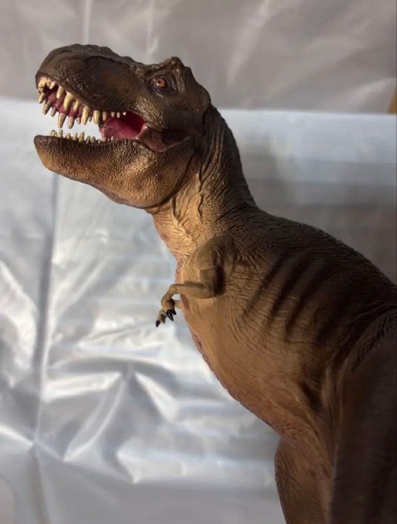 プライム1　Jurassic Park T Rex 限定版フィギュア