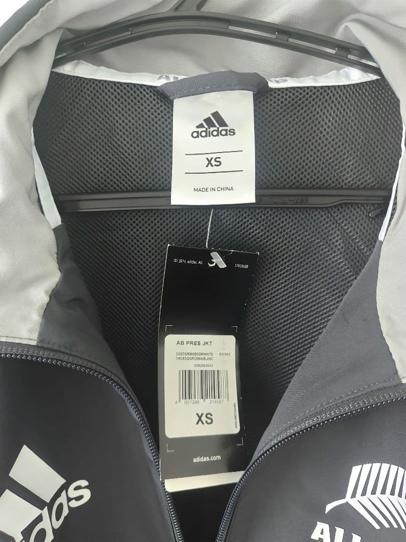 adidas ALL BLACKS新品上下