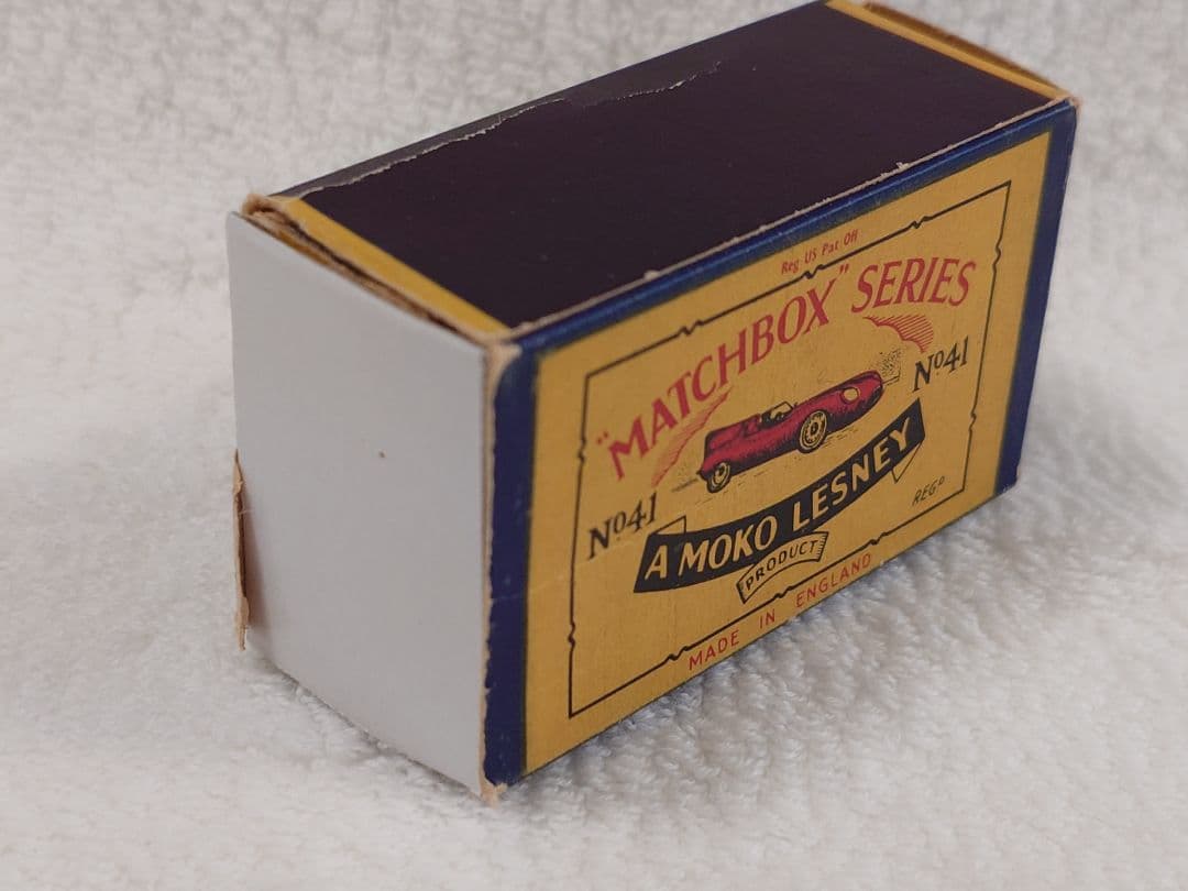 MATCHBOX No.41 JAGUAR D Type ※タイヤはメタル