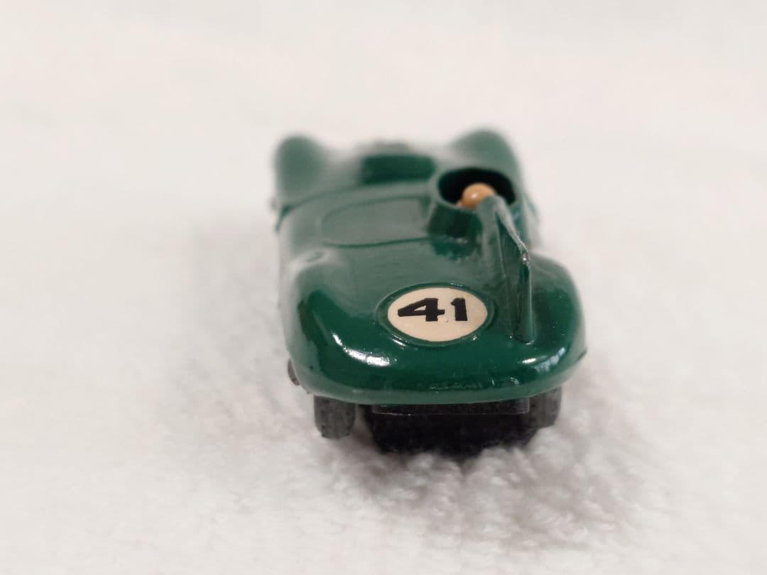 MATCHBOX No.41 JAGUAR D Type ※タイヤはメタル