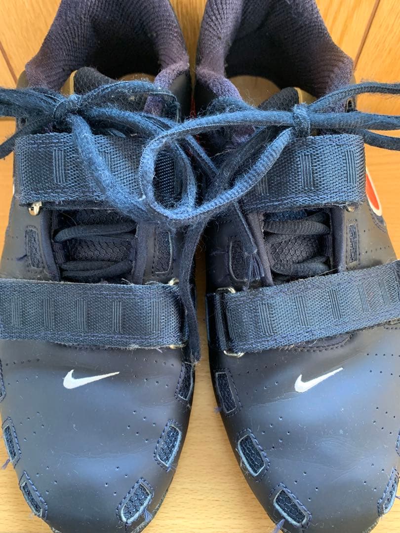 Nike ナイキ　ロマレオス2