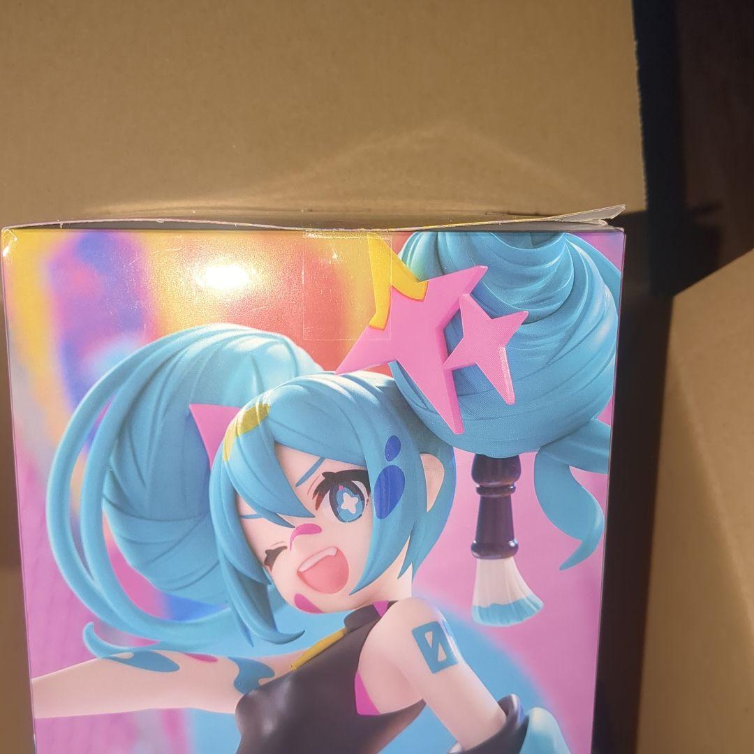 初音ミク　ナチュラル　フィギュアとその他　３個セット