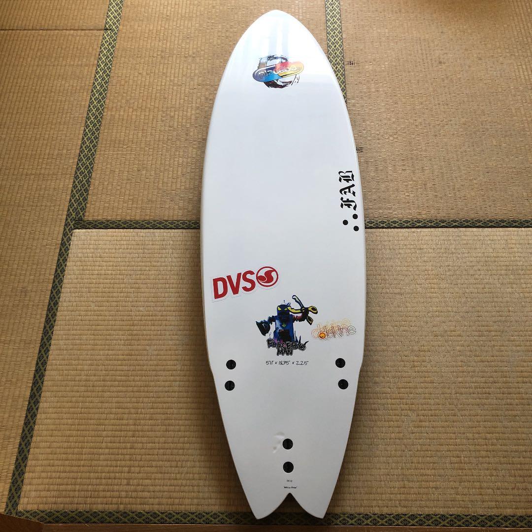 サーフボード　プレセボ　プセードフィッシュ5'11 フィン付き