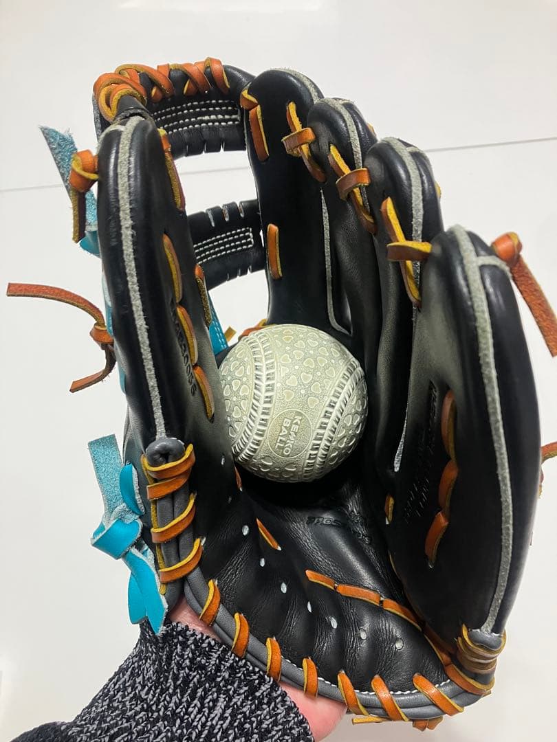 RK ゼットプロステイタス、軟式内野用グラブ