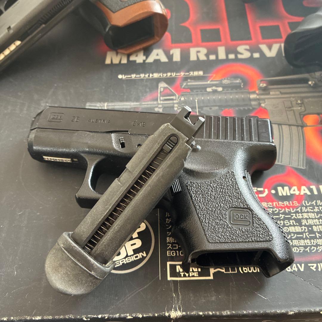 GLOCK26ガスガン ブラック マガジン付き