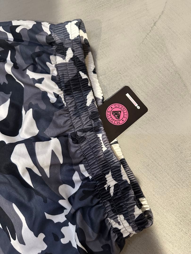 【新品タグ付】mjdiva MJDIVA ロングパンツ 迷彩 カモフラ
