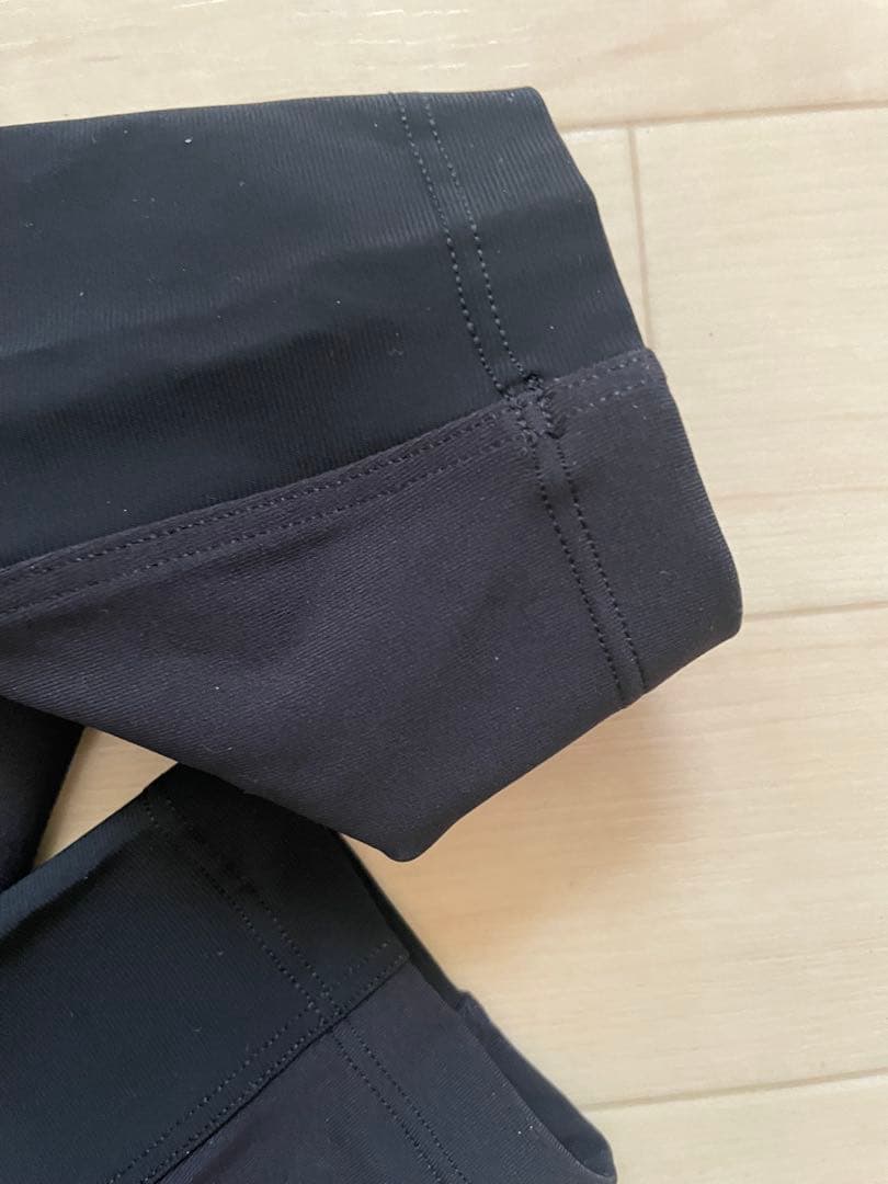 Lululemon ブラックフィットネスパンツ