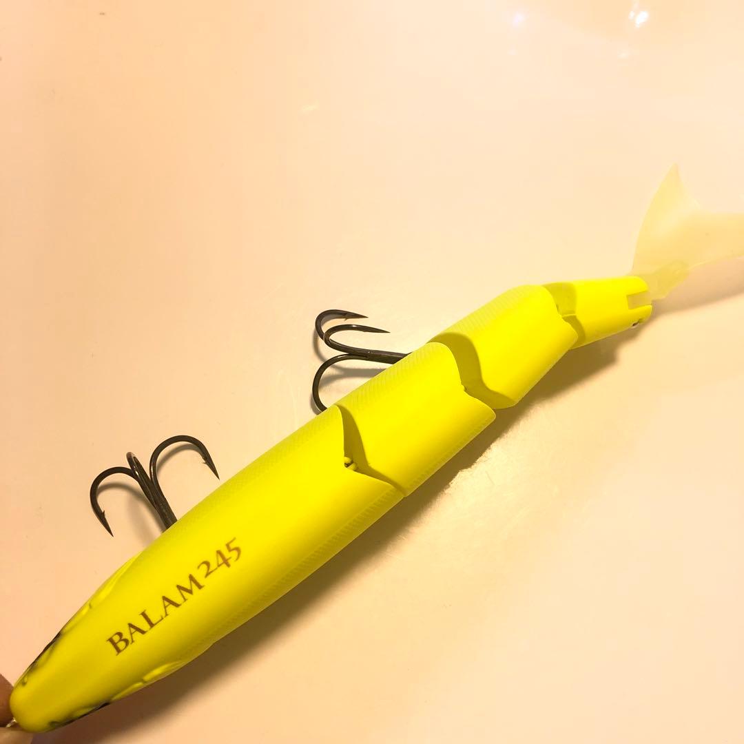 中古美品　マドネス　バラム245