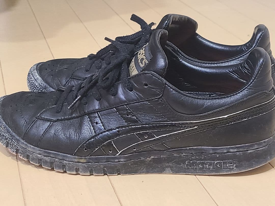 レア商品 サンプル? ASICS TIGER ポイントゲッター