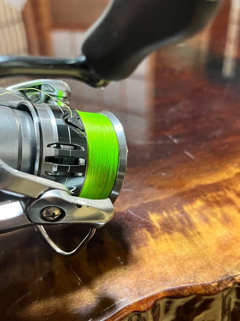 太*陽様 SHIMANO NASCI C2000S スピニングリール