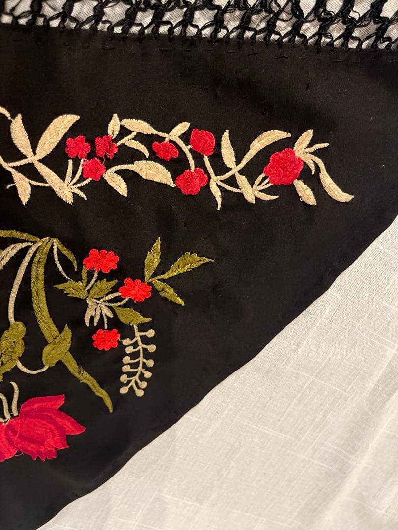 フラメンコ ジージョ 黒 刺繍