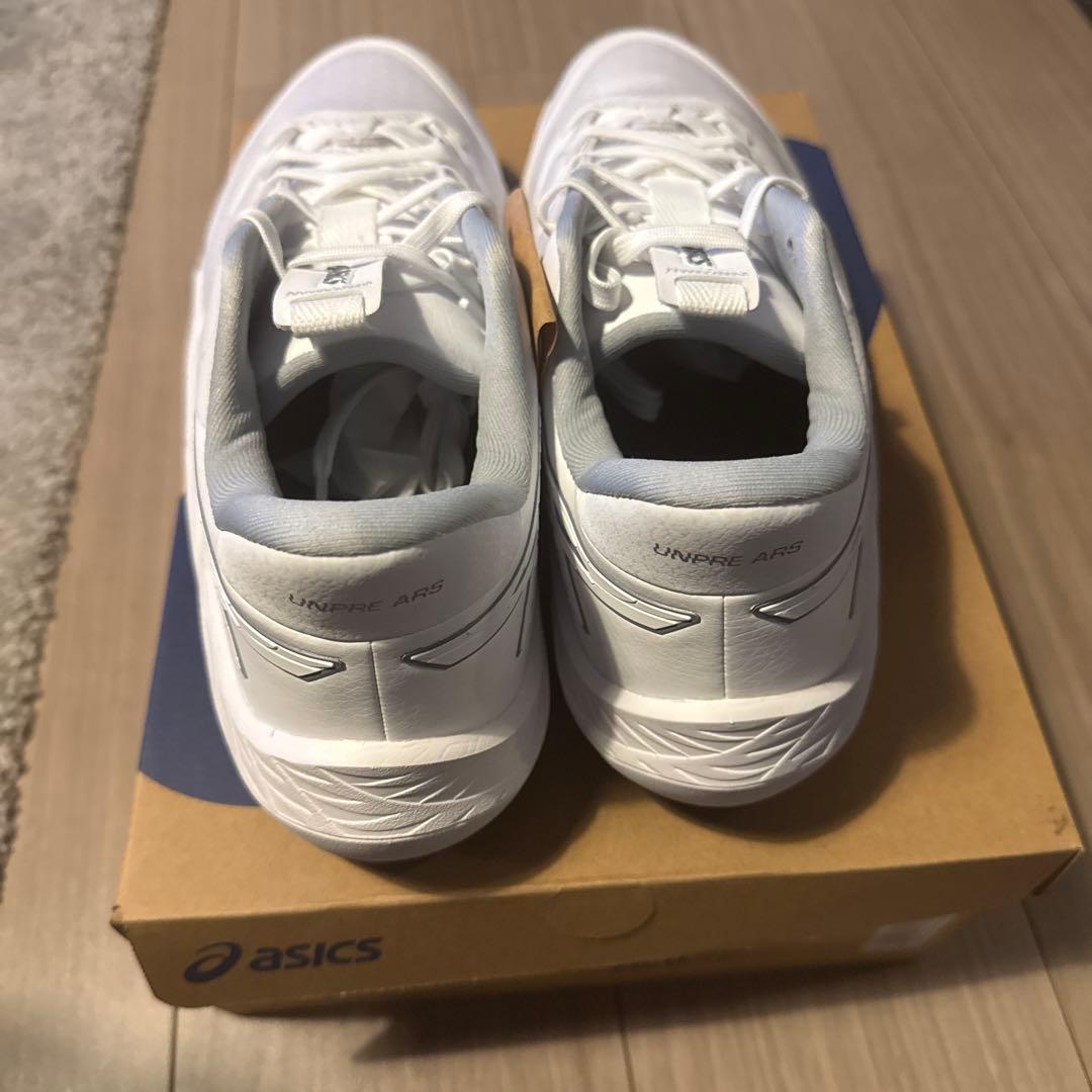asics UNPRE ARS LOW2 ホワイト バスケットボールシューズ