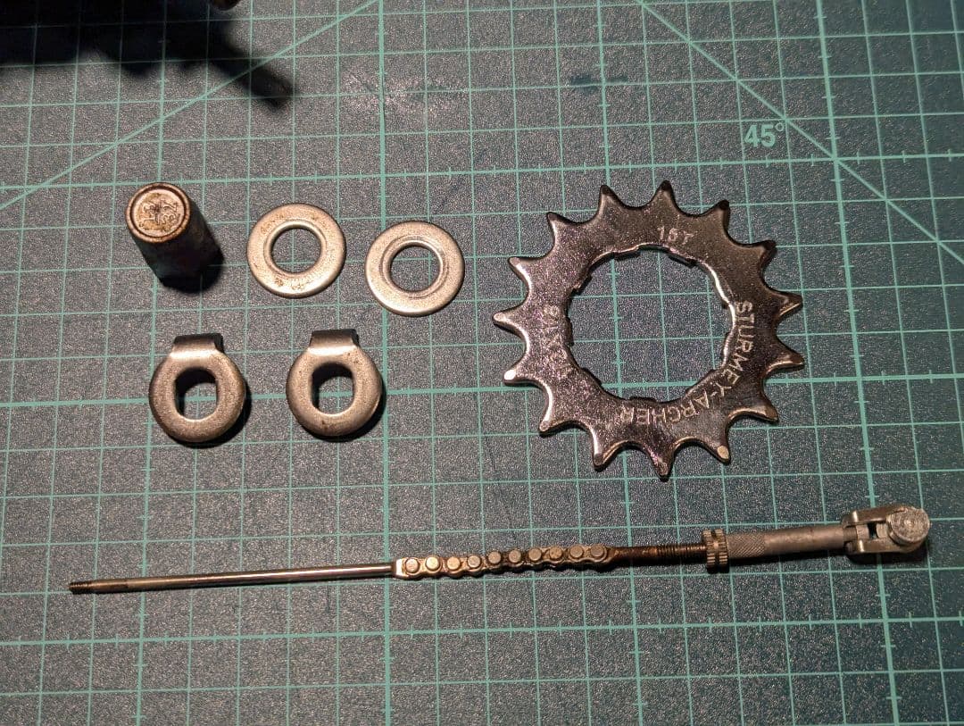 スターメーアーチャー　S3X Fixed Gear ハブ レッド　36H
