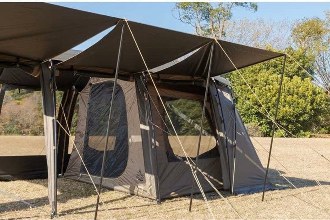 定価15万　タラスブルバ　グラムキャタピラー2ルーム　シェルター　テント